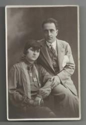 ARKASI OSMANLICA BASKILI ESKİ BİR ÇİFTİN STÜDYO ÇEKİMİ FOTOĞRAFI...