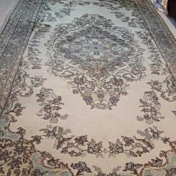 El dokuma Isparta Yün Halı ,krem,bej açık yeşil tonlarda