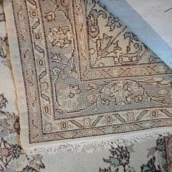 El dokuma Isparta Yün Halı ,krem,bej açık yeşil tonlarda