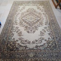 El dokuma Isparta Yün Halı ,krem,bej açık yeşil tonlarda