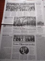 Cumhuriyet Gazetesi - 2 Mayıs 2007 - Abdullah Gül Laikliği Halk Seçmedi -  Anayasa Mahkemesi 367 Zorunlu Dedi Ve İlk Turu İptal Etti - Erken Seçim Kararı - İşçiler 30 Yıl Sonra Taksim'de - İstanbul'a Gözaltı - Çatı'da Anlaşma Yok -  Hugo Chavez IMF'den Çıktı Petrole El Koydu - Kadıköy'de Büyük Buluşma 1 Mayıs Coşkusu