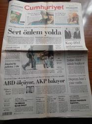 Cumhuriyet Gazetesi - 1 Nisan 2006 - Sadettin Saran Bir Gün Mutlaka Fenerbahçe - Britney Spears Davalık Oldu -  Sen Çok Yaşa Kenan Evren Paşa - Terörle Mücadele Taslağı Raftan İniyor - DTP İncelemesine Özel Dosya - ABD Ölçüyor AKP Bakıyor - Koç Birleşmiş Milletler Anlaşması - Mustafa Koç - Kofi Annan - Halk Bankasını Zarara Uğrattıkları İddiasıyla Yüce Divanda Yargılanan Hüsamettin Özkan Ve Devlet Bakanı Recep Önal'a Beraat