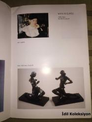 GALERİ BARAZ 1975 - New York - Paris - İstanbul - Uluslararası Çağdaş Sanat Buluşması - International Contemporary Art Exposition - 23,28 Eylül 2003 - Lütfi Kırdar Kongre ve Sergi Sarayı (Jonathan Adolphe , Mustafa Ata , Tomur Atagök , İsmail Ateş , Ali Atmaca , Bubi , Adnan Çoker , Peter Halley , Maria Kılıçoğlu , Tony King , Alexander Kosolapov , Mark Kostabi , David O'Connell , Haluk Özden , George Peck , Utku Varlık)