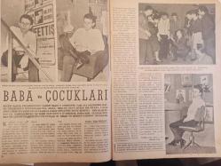 Artist Haftalık Ses Tiyatro ve Sinema Mecmuası Dergisi - 6 Şubat 1962 - Sayı:81 - Leyla Sayar - Belgin Doruk - Fatma Girik - Nilüfer Aydan - Orhan Günşiray - Neriman Köksal - Marina Vlady - Muhterem Nur - David Niven - Mitzi Gaynar - Haldun Dormen - Sade Doğan - Efgan Efekan - Zeki Müren - Göksel Arsoy - Jean Pierre Cassel - Yıldız Kenter - Müşfik Kenter - Muzaffer Tema - Fikret Hakan - Evrim Fer - Tunca Aksoy - Kenan Pars - Neriman Köksal - Gönül Yazar - Nail Yurdakul - Sabiha Tokgöz - Nevin Aypar - Baki Tamer - Saim Alpago - Zeki Müren - Cüneyt Gökçer - Belgin Doruk - İsmet Sıral - Özcan Bilge - Efgan Efekan - Evrim Fer fotoğraf ve haberi - Tam Takım Dergi