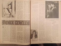 Artist Haftalık Ses Tiyatro ve Sinema Mecmuası Dergisi - 15 Mayıs 1962 - Tanju Gürsu - Göksel Arsoy - Nurhan Nur - Deniz Engin - Efgan Efekan - Leyla Sayar - Turan Aksoy - Sade Doğan - Artık Uslandı haberi - Ekrem Bora - Dedikodu haberi - Aysel Tanju - Peri Han - Özden Çelik - Örnek Gençler haberi - Tanju Gürsu - Filiz Akın - Suphi Kaner - Ekrem Bora - Şans Kapısı Açık haberi - Filiz Akın - Suna Pekuysal - Göksel Arsoy - Memduh Ün - Fatma Girik - Seni Kaybedersem Filmi - Göksel Arsoy - Nurhan Nur - Erkan Yolaç - Öztürk Serengil - Süreyya Duru - Nilüfer Aydan - Işın Kaan - Türkan Şoray - Necdet Çağlar - Göksel Arsoy - Sylvia Penses - Sabina - Gönül Yazar - Salih Tozan - Muazzez Arçay - Nevin Aypar - Gül Vergan - Fikret Hakan - Altan Erbulak - Erol Günaydın - Nurşen Özkul - Türkan Şoray - Neriman Köksal fotoğraf ve haberi - Tam Takım Dergi