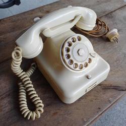 Antika Bakalit çevirmeli telefon