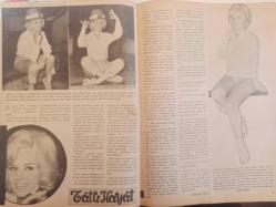 Artist Haftalık Ses Tiyatro ve Sinema Mecmuası Dergisi - 28 Ağustos 1962 - Sayı:110 - Orhan Günşiray - Filiz Akın - Hüseyin Baradan - Ahmet Tarık Tekçe - Zeynep Değirmencioğlu - Kadir Savun - Nuray Uslu - Yılmaz Duru - Sadri Alışık - Özdemir Birsel - Belgin Doruk - İsmail Hakkı - Meral Sayın - Oya Tarı - Orhan Günşiray - Gönül Bayhan - Muzaffer Tema - Nebahat Çehre - Öztürk Serengil - Gönül Yazar - Ulvi Uraz - Agah Özgüç - Muhterem Nur - Neşe Yulaç - Birsen Menekşeli - Aysel Tanju - Suna Selen - Handan Adalı - Çolpan İlhan - Rüçhan Çamay - Orhan Elmas - Özcan Tekgül - Süreyya Gürol - Göksel Arsoy - Ceylan Ece - Orhan Elmas - Lale Oraloğlu - Ali Oraloğlu - Cilalı İbo - Serpil Gül - Turgut Özatay - Senih Orkan - Kenan Pars - Ulvi Uraz - Filiz Akın - Metin Erksan - Celal Ersöz - Belgin Doruk - Mualla Kavur - Muhterem Nur - Neşe Yulaç fotoğraf ve haberi - Tam Takım Dergi