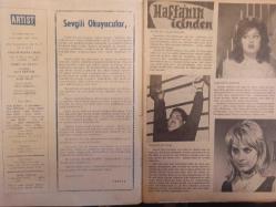 Artist Haftalık Ses Tiyatro ve Sinema Mecmuası Dergisi - 1 Ekim 1962 - Sayı:115 - Filiz Akın - Ayfer Koray - Necdet Tosun - Türkan Şoray - Filiz Akın - Serpil Gül - Nedret Güvenç - Atanur Oğuz - Efgan Efekan - Muzaffer Tema - Neriman Köksal - Göksel Arsoy -Semra Sar - Engin Cezzar - Gülriz Sururi - Galip San - Işın Kaan - Atanur Oğuz - Muhterem Nur - Tanju Gürsu - Zeynep Değirmencioğlu - Saim Alpago - Gürdal Onur - Altan Karındaş - Semih Sergen - Ateşli Kan Filmi - Gönül Yazar - Özden Çelik - Alev Oraloğlu - Lale Oraloğlu - Ahmet Özkal - Tülin Elgin - Fikret Hakan - Aydın Demir - Leyla Sayar - Özden Çelik - Göksel Arsoy - Nurhan Nur - Erkan Yolaç - Aysel Tanju - Tunca Aksoy - Herşey Gülmek İçin Filmi - Refik Erduran - Fevzi Arslan - Nami Yoğurt - Murat Köseoğlu - Neriman Köksal - Erol Taş - Cengizhan'ın Hazineleri Filmi - Orhan Günşiray - Fatma Girik - Öztürk Serengil - Aysel Tanju - Nuri Altınok fotoğraf ve haberi - Tam Takım Dergi