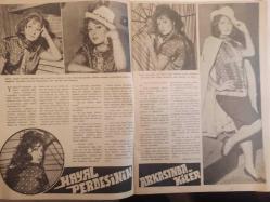 Artist Haftalık Ses Tiyatro ve Sinema Mecmuası Dergisi - 30 Ekim 1962 - Sayı:119 - Leyla Sayar - Yalnızlar İçin Filmi - Türkan Şoray - Atanur Oğuz - Tanju Gürsu - Attila Yelkenci - Ali Şen - Tanju Gürsu - Filiz Akın - Ulvi Uraz - Süreyya Gürol - Zeki Müren - Nail Yurdakul - Ayten Çankaya - Muzaffer Tema - Zeynep Değirmencioğlu - Semih Sergen - Altan Karındaş - Muhterem Nur - Agah Özgüç - Yücel Özturan - Leyla Sayar - Fikret Hakan - Tunca Aksoy - Muzaffer Tema - Gönül Yazar - Nebahat Çehre - Neriman Köksal - Orhan Günşiray - Ahmet Mekin - Zeki Müren - Tanju Gürsu - Göksel Arsoy - Muhterem Nur - Yılmaz Duru - Erkan Yolaç - Aysel Tanju - Meral Sayın - Yücel Özturan - Mansur Sevindik - Samim Meriç - Suphi Kaner - Artist Film Reklamı - Belgin Doruk fotoğraf ve haberi - Tam Takım Dergi