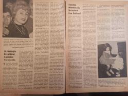 Artist Haftalık Ses Tiyatro ve Sinema Mecmuası Dergisi - 9 Ekim 1962 - Sayı:116 - Muhterem Nur - Cengizhan'ın Hazineleri Filmi - Kadir Savun - Cin Ali - Göksel Arsoy - Efgan Efekan - Ahmet Tarık Tekçe - Ekrem Bora - Öztürk Serengil - Muhterem Nur - Işık Kaan - Muzaffer Nebioğlu - Memduh Ün - Zeynep Değirmencioğlu - Belgin Doruk - Füsun Tekçe - Gönül Yazar - Özden Çelik - Filiz Akın - Suzan Avcı - Sevda Nur - Melih Başaran - Gani Turanlı - Orhan Günşiray - Orhan Erdamar - Fikret Uçak - Orhan Elmas - Tunca Aksoy - Ahmet Tarık Tekçe - Metin Erksan - Hayri Caner - Lale Oraloğlu - Suzan Avcı - Muhterem Nur - Reha Yurdakul - Sylvia Penses - Aysel Tanju - Avni Dillgil - Göksel Arsoy - Belgin Doruk - Kenan Pars - Merih Meral - Aysan Tümer - Evrim Fer - Yılmaz Duru - Nilüfer Aydan - Gençlik Hülyaları Filmi - Nilüfer Aydan - Pervin Par - Kenan Pars - Nuri Altınok - Öztürk Serengil fotoğraf ve haberi - Tam Takım Dergi