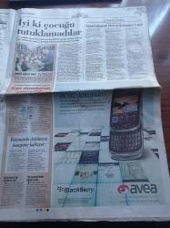 Cumhuriyet Gazetesi - 14 Ekim 2010 -  Büyük Kupa Efes Pilsenin - Emeklilere Zam Gelmeden Gitti - Albay Arif Doğan'dan Jitem İfadeleri - Türkiye'nin İlk İnsansı Robotu Suralp - Sahte Kanser İlacı - Müşfik Kenter Sahnede Önce İnsan Olun- CHP Programını Belirledi Doğu'ya Devlet Eliyle Sanayileşme
