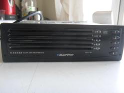 BLAUPUNKT İDC A 09   Blaupunkt Araba Radyo 5 Diskli Çok Değiştirici CD Çalar IDC A 09     DETAYLAR RESIMLERDE    (YENİ KOLİ 4