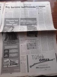 Milliyet Gazetesi - 15 Kasım 1999 - Deprem'de Hangi Semtler Nasıl Etkilenecek - MTA Genel Müdürü Cengiz Atak - İstanbul Nefesini Tutmuş Beklerken Sismik 1 Gemisinin Araştırma Sonuçları Açıklanmıyor - ABD Başkanı Bill Clinton Ankara'da - Bill Clinton'ı Esenboğa'da Süleyman Demirel Karşıladı - Rauf Denktaş'tan Oldu Bitti'ye Ret - ABD'li Sanatçı Tina Turner - Mehmet Aslantuğ - Arzum Onan
