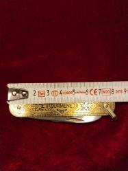 ÇAKI SÜRMENE ÇOK ŞIK VE KALİTELİ.GOLD PİRİNÇ GÖVDE.ÖZEL ÇELİK BIÇAKLAR ( KULLANILMAMIŞ) 160