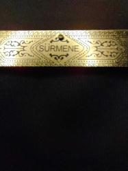 ÇAKI SÜRMENE ÇOK ŞIK VE KALİTELİ.GOLD PİRİNÇ GÖVDE.ÖZEL ÇELİK BIÇAKLAR ( KULLANILMAMIŞ) 160