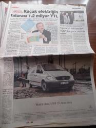 Milliyet Gazetesi - 7 Kasım 2007 - Kenan Evren Memur Kürtçe Bilmeli - Sahnede Üç Arkadaş Sezen Aksu Ajda Pekkan Nilüfer - Başbakan Recep Tayyip Erdoğan Bir Düşman Varsa Yok Edilmelidir - Rehin Düşen Askerin Annesi Oğlum Ölse Bakan Sevinecek Miydi - Abdullah Gül Askeri Safhadayız - Beşiktaş Liverpool Karşısında Tarihi Hezimet 8 0