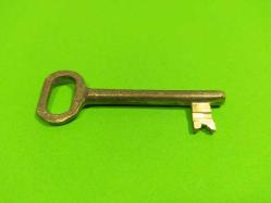 AN3-------ESKİ PİRİNÇ KAPI ANAHTARI