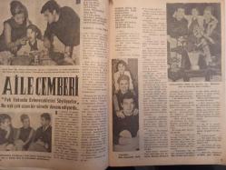 Artist Haftalık Ses Tiyatro ve Sinema Mecmuası Dergisi - 27 Ekim 1964 - Sayı:44 - Pervin Par - Hayat Kavgası filmi - Tamer Yiğit - Semra Sar - Semih Sergen - Erol Taş - Muhterem Nur - Bedirhan Çınar - Sadri Alışık - Çolpan İlhan - Sevil Bora - Çetin Ener - Semiramis Pekkan - Ekrem Bora - Aliye Rona - Eşref Kolçak - Adnan Şenses - Hülya Koçyiğit - Fikret Hakan - Nilüfer Aydan - Halit Refiğ - Cenk Er - Tanju Gürsu - Erdoğan Özince - Mehmet Ali Akpınar - Halide Edip - Fatma Girik - Atıf Yılmaz - Tülin Elgin - Ajda Pekkan - Özkan Yılmaz - Ediz Hun - Göksel Arsoy - Üç Tekerlekli Bisiklet filmi - Hayat Kavgası filmi - Suçlular Aramızda filmi - Ve Allah Gençleri Yarattı filmi - Afilli Delikanlılar filmi - Erkekler Ağlamaz filmi - Dullar Tercih Edilir filmi - Plajda Buluşalım - Adnan Şenses fotoğraf ve haberi - Tam Takım Dergi