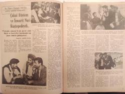 Artist Haftalık Ses Tiyatro ve Sinema Mecmuası Dergisi - 17 Kasım 1964 - Sayı:47 - Fatma Girik - Erol Taş - Kara Memet filmi - Tanju Gürsu - Ekrem Bora - Pervin Par - Bedirhan Çınar - Öztürk Serengil - Çakal Rüstem - İzmarit Nuri - Danyal Topatan - Hüseyin Baradan - Zeki Müren - Muzaffer Hepgüler - Gülriz Sururi - Muhlis Sabahattin - Ulvi Uraz - Alev Koral - Nur İnsel - Haldun Tamer - İzzet Günay - Sadri Alışık -Tunca Aksoy - Göksel Arsoy - Selma Güneri - Neriman Köksal - Silah Arkadaşları filmi - Ankaraya 3 Bilet Filmi - Bir Kız Kaçırınca Filmi - Şafak Yıldızı filmi - Hülya Koçyiğit - Erol Taş - Semiramis Pekkan - Ahmet Tarık Tekçe - Öztürk Serengil - Kirk Douglas - Reha Yurdakul - Sadettin Işık - Sevim Çağlayan - Tanju Gürsu - Şizen Nur - Ahmet Sezgin - Yılmaz Duru - Müzeyyen Senar - Pervin Par - Gülbin Eray - Fevzi Tuna - Meral Sayın - Gürel Ünlüsoy - Attila Sarar - Tunç Başaran - Oya Sarar - Zeynep Değirmencioğlu fotoğraf ve haberi - Tam Takım Dergi