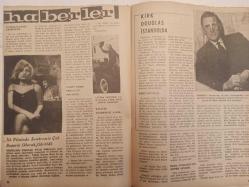 Artist Haftalık Ses Tiyatro ve Sinema Mecmuası Dergisi - 17 Kasım 1964 - Sayı:47 - Fatma Girik - Erol Taş - Kara Memet filmi - Tanju Gürsu - Ekrem Bora - Pervin Par - Bedirhan Çınar - Öztürk Serengil - Çakal Rüstem - İzmarit Nuri - Danyal Topatan - Hüseyin Baradan - Zeki Müren - Muzaffer Hepgüler - Gülriz Sururi - Muhlis Sabahattin - Ulvi Uraz - Alev Koral - Nur İnsel - Haldun Tamer - İzzet Günay - Sadri Alışık -Tunca Aksoy - Göksel Arsoy - Selma Güneri - Neriman Köksal - Silah Arkadaşları filmi - Ankaraya 3 Bilet Filmi - Bir Kız Kaçırınca Filmi - Şafak Yıldızı filmi - Hülya Koçyiğit - Erol Taş - Semiramis Pekkan - Ahmet Tarık Tekçe - Öztürk Serengil - Kirk Douglas - Reha Yurdakul - Sadettin Işık - Sevim Çağlayan - Tanju Gürsu - Şizen Nur - Ahmet Sezgin - Yılmaz Duru - Müzeyyen Senar - Pervin Par - Gülbin Eray - Fevzi Tuna - Meral Sayın - Gürel Ünlüsoy - Attila Sarar - Tunç Başaran - Oya Sarar - Zeynep Değirmencioğlu fotoğraf ve haberi - Tam Takım Dergi