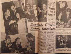 Artist Haftalık Ses Tiyatro ve Sinema Mecmuası Dergisi - 24 Kasım 1964 - Sayı:48 - Ekrem Bora - Kirk Douglas - Cımbız Ali filmi - Öztürk Serengil - Gönül Yazar - Neriman Köksal - Reha Yurdakul - Bülent Oral - Semra Durmuş - Yul Brynner - Charlton Heston - Muzaffer Tema - Leyla Sayar - Muhterem Nur - Nilüfer Aydan - Fikret Hakan - Muzaffer Tema - Semra Sar - Selma Güneri - Lale Oraloğlu - İhsan Yüce - Yağız Tanlı - Suna Selen - Münir Özkul - Ekrem Bora - Semiramis Pekkan - Nebahat Çehre - Leyla Sayar - Filiz Akın - Kayhan Taşkıran - Muhterem Nur - Yılmaz Duru - Kirk Douglas - Eşref Kolçak - Halit Refiğ - Gülsün Kamu - Nüzhet Birsel - Leyla Sayar - Ediz Hun - Müşfik Kenter - Sezer Sezin - Atıf Kaptan - Belgin Doruk - Güneri Tecer - Sadettin Işık - Nesrin Sipahi - Sevda Ferda - Erol Taş - Erol Büyükburç - Çetin Ener - Cihan Işık - Semra Sar - Selma Güneri - Ekrem Bora - Tamer Yiğit - Semiramis Pekkan - Suzan Avcı - Ertem Göreç fotoğraf ve haberi - Tam Takım Dergi