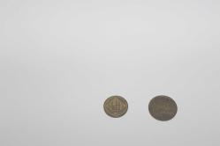 Bir adet İETT tünel jetonu ve bir adet Şehir Hatları vapur jetonu