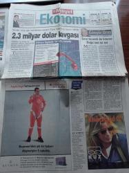 Milliyet Gazetesi - 13 Haziran 2000 - Suriye Devlet Başkanı Hafız Esad Bugün Toprağa  Verilecek - Suriye'de Üç Gündür Allah Hafız Beşşar Sloganı Atılıyor - Ahmet Necdet Sezer Hafız Esad'ın Cenaze Törenine Katılacak - Suriye İle Savaşın Eşiğinden Barışa - Bergama Direnişçilerini Ağlatan Karar - Muammer Aksoy Ve Ahmet Taner Kışlalı Cinayetinin Kilit İsmi Ferhat Özmen Muammer Aksoy'u Susturuculu Silahla Vurdum