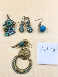 KÜPE LOTU VİNTAGE KÜPELER OBJELER BAYAN TAKI LOT 19