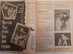 Artist Haftalık Ses Tiyatro ve Sinema Mecmuası Dergisi - 1 Mart 1966 - Sayı:30 - Yıldız Tezcan - On Korkusuz Kadın filmi - Fazıl Durukan - Pervin Par - Fikret Hakan - Yılmaz Güney - Semih Evin  Yunus Uca - Tamer Yiğit - Hülya Koçyiğit - Selma Güneri - Yusuf Sezgin - Türkan Şoray - John Steinbeck - Belgin Doruk - Ajda Pekkan - Gönül Yazar - Nuran Aksoy - Orhan Günşiray - Nebahat Çehre - Yılmaz Güney - Zeki Müren - Gülsüm Kamu - Aysel Tanju - Selda Alkor - Tanju Gürsu - Türkan Şoray - Figen Say - Rizen Say - Yıldı Tezcan - Esen Püsküllü - Ediz Hun - Özel Türkbaş - Muzaffer Nebioğu - Kartal Tibet - Peri Han - Tülin Elgin - Zuhal Tan - Rüçhan Adlı - Muhterem Nur - Sevda Ferdağ - Nebahat Çehre - Selma Güneri - Muhterem Nur - Sevim Tanürek - Nurettin Çamlıdağ fotoğraf ve haberi - Tam Takım Dergi