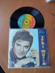 ZEKİ MÜREN * 45'lik PLAK * SÖZ VERİP DE GELMEZSİN (Ankara Türküsü) & KEDERDEN Mİ NEDEN BİLMEM * GRAFSON