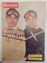 Sinema Haftalık Ses Tiyatro ve Sinema Mecmuası Dergisi - 14 Şubat 1962 - Sayı:66 - Çolpan İlhan - Göksel Arsoy - Orhan Günşiray - Özcan Tekgül - Yılanların Öcü filmi - Fikret Hakan - Nurhan Nur - Aliye Rona - Yaban Gülü filmi - Göksel Arsoy - Leyla Sayar - Ümit Utku - Aycan Gül - Yıldız Kafkas - Aykut Süren - Peri Han - Günsel Şendor - Gündoğan İncekara - Şahap Karamahmutoğlu - Tülin Atık - Jean Pierre Cassel - Çolpan İlhan - Marina Vlady - Semih Sezerli - Reha Yurdakul - Öztürk Serengil - Muhterem Nur - Gönül Yazar - Altan Erbulak - Sevim Çağlayan - Zafer Sülek - Işın Kaan - Muhterem Nur - Turan Aksoy - Cassel Twist - Peri Han - Ahmet Tarık Tekçe - Melih Vassaf - Feridun Karakaya - Suphi Tekniker - Metin Erksan - Münir Özkul - Sadettin Erbil - Birsen Menekşeli - Sunay Uslu - İhsan Durace - Aydemir Mete - Müfit Küper - Erol Enginer - Güngör Palaner - Vasfi Uçaroğlu - Ergün Dinç - Altan Erbulak fotoğraf ve haberi - Tam Takım Dergi