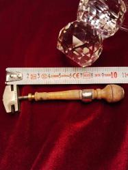 OSMANLI DÖNEMİ AVRUPA SİTRİN TAŞI BEZEMELİ  AHŞAP SAPLI CAM KESME ELMASI 151