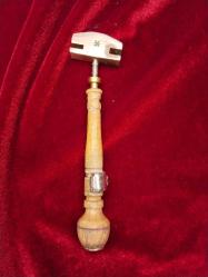 OSMANLI DÖNEMİ AVRUPA SİTRİN TAŞI BEZEMELİ  AHŞAP SAPLI CAM KESME ELMASI 151