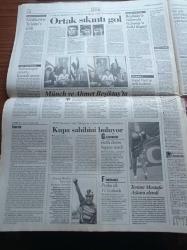 Cumhuriyet Gazetesi - 24 Temmuz 1999 - TSYD Kupasında Fenerbahçe Galatasaray Maçı - MHP İle Fazilet Partisi Arasında Kuran Kursu Kavgası - Türk İş Bayram Meral Amaç Ulus Devleti Yok Etmek - Lozan Antlaşması'nın Yıldönümü - Sağlıkçılardan Protesto - Basın Özgürlüğü Yetersiz Kalıyor - Kara Para Tehdidi