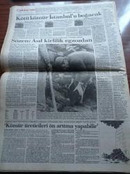 Cumhuriyet Gazetesi - 2 Kasım 1991 - Lyon Kahramanı Trabzonsporlu Orhan - Bakırköyspor'a Başkan Adayı Garbis Yeremyan - İstanbul Anakent Belediye Başkanı Nurettin Sözen Asıl Kirlilik Egzozdan - Albay Muammer Kaddafi PKK'ya Arka Çıkıyor - Barzani Türkiye İle Karada Savaşırız - Ankara Operasyon Kuzey Irak Halkına Yönelik Değil - Ortadoğu Barış Konferansı - İsrail Başbakanı İzak Şamir - Erdal İnönü - SHP'de Kurultay 25 Ocakta - Dev Sol Davası 12 Eylül'ün Son Toplu Davası - TÜYAP 10. Kitap Fuarı- DYP Lideri Süleyman Demirel - Turgut Özal