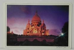 ŞEHİR KARTPOSTALI-FRANSA/PARİS SACRE-COEUR BASİLİKASI AKŞAM GÖRÜNTÜSÜ,ARKASINA YAZILMAMIŞ, RENKLİ, 12 X 16 CM EBADINDA - 1950'LER, 1960'LAR, 1970'LER, 1980'LER