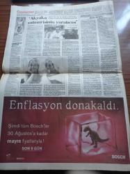 Cumhuriyet Gazetesi - 21 Ağustos 1998 - Seks Skandalıyla Sıkışan ABD Başkanı Bill Clinton Afganistan İle Sudan'ı Bombalattı - Mit'teki Köstebekler Dağıldı - Mafyada Rekabet - Fazilet Partisi Genel Başkanı Recai Kutan Türban Eylemi Sürecek: Refah Partisi Hesabında 1 Trilyon Açık - İzmir'de Nadir Nadi Buluşması - Ekmek Poşete Girmedi