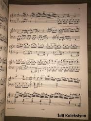 Joseph Haydn - Sonaten für Klavier Zu Zwei Handen - Carl Adolf Martienssen - Band I - C.F. Peters Corporation (Joseph Haydn - İki El Piyano Sonatları) Almanca Kitap