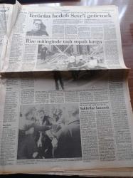 Cumhuriyet Gazetesi - 20 Ekim 1991- Beşiktaş'ı Şifo Mehmet Kurtardı - PKK'nın Kaçırdığı 8 Erimiz Serbest - Muzaffer Aksoy Bilim Hür Ortamda Gelişir - Alman Hükümeti Troya'nın Peşinde - Demokrasi İçin Sandığa - 30 Milyon Seçmen Oy Kullanıyor - Gönül Yazar Taşbebek Olarak Anılmak İstemiyorum