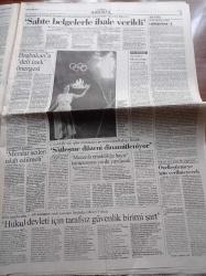 Cumhuriyet Gazetesi - 9 Nisan 1996 - Balkan Artistik Buz Pateni Şampiyonası'nda Sırma Altay - Naim Süleymanoğlu Olimpiyatlar İçin İddialı - Mehmet Ağar Hukuku Çiğniyor - Refah Partisi'nden Harem Selamlık Plaj Önerisi - Bir Sinema Ustası Michelangelo Antonioni Yaşam Boyu Onur Ödülü Aldı - Erzincan Valisi Recep Yazıcıoğlu Atamada Ölçüyü Kaçırdılar - Rıdvan Yenişen İstanbul Vakisi- İsrail'le Yapılan Askeri Anlaşma Sebebiyle Araplardan Türkiye'ye Sert Tepki - 27 Asker Şehit