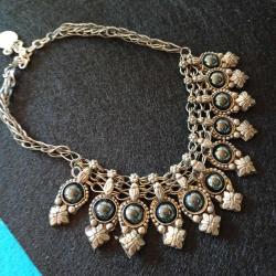 El yapımı eski gerdanlık