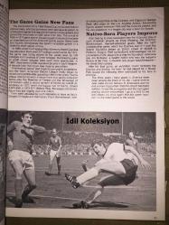 All About Soccer - Jared Lebow - Newsweek Books - İngilizce Kitap (Futbol Hakkında Her Şey)