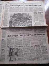 Cumhuriyet Gazetesi - 23 Haziran 1992 - Milyarlık Gazi Koşusu'nun Ödülü 1 Kilo Şeker - Beritan Aşiretine Açlık Cezası - Memura Yüzde 25 - Sahte Dolarda ASALA Parmağı - PKK İran'dan Saldırdı 6 Er Öldü - Ülkücüler Yol Ayrımında - İstanbul Bir Pavarotti Serüveni Yaşadı - Memurlara Coplu Karşılama - Güneydoğu Salgın Mevsimine Girdi