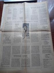 Cumhuriyet Gazetesi - 2 Mayıs 1977 - 1 Mayıs Kanlı Geçti 33 Ölü - DİSK Genel Başkanı Kemal Türkler Faşizm Cephesi Geriliyor - 1977 1 Mayıs - Tören Sonunda Bazı Kışkırtıcı Gruplar Silahlı Çatışma Çıkardı - Ankara'da Komandolar CHP'li Delegelere Ateş Ettiler - Türkiye Birlik Partisi Genel Başkanı Mustafa Timisi- Devlet Bakanı Seyfi Öztürk - Oktay Akbal - ODTÜ Hepimizindir - Fakir Baykurt - TRT Komando Ocağı - Türkiye'siz Eurovision - Uydu İle Doğrudan Yayın Anlaşması 1979 Yılında Yürürlüğe Giriyor - Fenerbahçe - Galatasaray - Trabzonspor