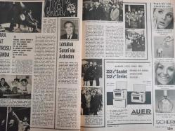 Ses Dergisi - 23 Aralık 1967 - Sayı:52 - Filiz Akın - Nerede O Eski Ramazan Eğlenceleri haberi - Hüseyin Erişen - Nejat Uygur - Ayhan Işık - Sema Özcan - Ediz Hun - Hoover Çamaşır Makinesi Reklamı - Peter Sellers - Blake Edwards - Johnny Hallyday - Özcan Tekgül - Necla İz - Doris Day - Moşe Dayan - Yael Dayan - Asaf Dayan - Pe Re Ja Kolonya Reklamı Posteri - Behiye Aksoy - Sühendan Tek - Lutfullah Sururi - Asaf Çiyiltepe - Güner Sümer - Yusuf Sururi - Bedia Muvahhit - Engin Cezzar - Sadık Şendil - Bülent ORan - Ali Cemali - Kemal İşmen - Cengiz Tacer - Necip Sarıcıoğlu - Nivea Krem Reklamı - Guiliano Gemma - Vasfi Uçaroğlu - Buffalo Springfield - İbrahim Solmaz - Yapı ve Kredi Bankası Reklamı - Hüseyin Peyda - Filiz Akın - Sadri Alışık - AEG Çamaşır Makinesi Reklamı - Tam Takım Dergi