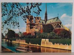 ŞEHİR KARTPOSTALI-FRANSA/PARİS NOTRE DAME KATEDRAL GÖRÜNTÜSÜ,ARKASINA YAZILMIŞ,PULLU,RENKLİ, 12 X 16 CM EBADINDA - 1950'LER, 1960'LAR, 1970'LER, 1980'LER