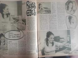 Ses Haftalık Aktüalite Sinema Tiyatro Müzik ve Gençlik Mecmuası Dergisi - 29 Haziran 1968 - Sayı:27 - Erol Taş - Yılmaz Duru - Fikret Hakan - Türkan Şoray - Nevin Nuray - Nubar Terziyan - Nuran Aksoy - Nurhan Nur - Nurlan San - Nilüfer Koçyiğit - Metin Ersoy - Devlet Devrim - Kartal Tibet - Selda Alkor - Filiz Akın - Richard Widmark - Cüneyt Arkın - Gina Lollobrigida - Rıze Çerçel - Anita Elagöz - Odorono Deodorant Reklamı - Erman Şeren - Avni Tolunay - Türkan Şoray - Yılmaz Duru - Erol Taş - Fikret Hakan - Julian Jenger - Aliye Rona - Yılmaz Duru - Sezer Güvenirgil - Tunç Oral - Nedret Selçuker - Erkan Yolaç - Mehmet Dinler - Tunç Oral - Süleyman Turan - Rossana Podesta - Gönül Akdikmen - Zeki Çetin - Ruhan Deniz - Vedat Çetinkaya - Hülya Tüzüntürk - Nedim Utkun - Mustafa Bozyel - Kenan Öztümürlenk - Çetin Körükçüoğlu - Pe Re Ja Kolonya Reklamı - Tam Takım Dergi