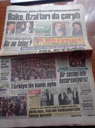 Hürriyet Gazetesi - 6 Eylül 1987 - Carl Lewis Roma'da Da Doping Yapıldı - Bako Adıyla Tanınan Banker Baki Cengiz Özal'ları da Çarptı - Tüysüz  Banker Korkut Özal'ın 200 Milyonunu Götürdü - Turgut Özal Milleti Önemli Açıklama Yapacağım Diye İşletti - Avrupa Ekonomi Topluluğundan Ahiret Soruları - Avukatları İbrahim Tatlıses'i Hapisten Çıkaramadı - Yassıada Yaptırılmayan Savunmalar Yazı Dizisi - Fatin Rüştü Zorlu