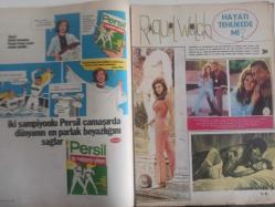 Ses Haftalık Aktüalite Sinema Tiyatro Müzik ve Gençlik Mecmuası Dergisi - 5 Ekim 1968 - Sayı:41 - Türkan Şoray - Hülya Koçyiğit - Fatma Girik - Belgin Doruk - Nebahat Çehre - Fikret Hakan - Elizabeth Taylor - Richard Burton - Stanley Baker - Hülya Koçyiğit - Ediz Hun - Doret Nihat - Erol Büyükburç - Esen Püsküllü - Roger Vadim - Catherine Deneuve - Jack Lemmon - Persil Deterjan Reklamı - Raquel Welch - Jim Brown - Kuzey Vargın - Gönül Yazar - Maruf Bekdaş - İsmail Dokuzoğlu - Necdet Çağlar - Sadri Alışık - Zeynep Aksu - Maruf Bekdaş - Cüneyt Arkın - Öztürk Serengil - Hülya Koçyiğit - Tunç Oral - Sezer Güvenirgil - Brigitte Bardot - Lee Marvin - Prenses İra - Sean Connery - Ayfer Feray - Nisa Serezli - Yapı ve Kredi Bankası Reklamı - Alfred Hitchock - Carol Reed - David Lean - Charles Laughton - Charlie Chaplin - Akın Tekstil Reklamı - Ayten Alpman - Dave Dee - Zeynep Aksu - Ufa Margarin Reklamı - Tam Takım Dergi