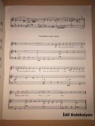 Karl Meister - Klavierheft für Otty : Stücke und Miniaturen zum Spielen und Singen - Möseler Verlag Wolfenbüttel - Almanca Kitap (Otty için piyano kitapçığı: çalmak ve şarkı söylemek için parçalar ve minyatürler)